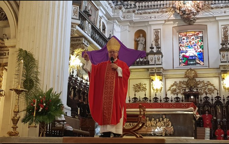 El Cardenal celebró la misa del Domingo de Ramos. EL INFORMADOR / R. Bobadilla