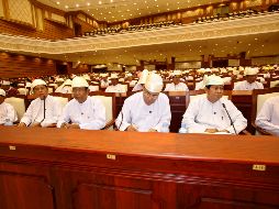 El presidente es elegido de entre tres candidatos propuestos por la cámara alta y baja del parlamento, y el Ejército, respectivamente, en una votación conjunta del legislativo. EFE/ARCHIVO