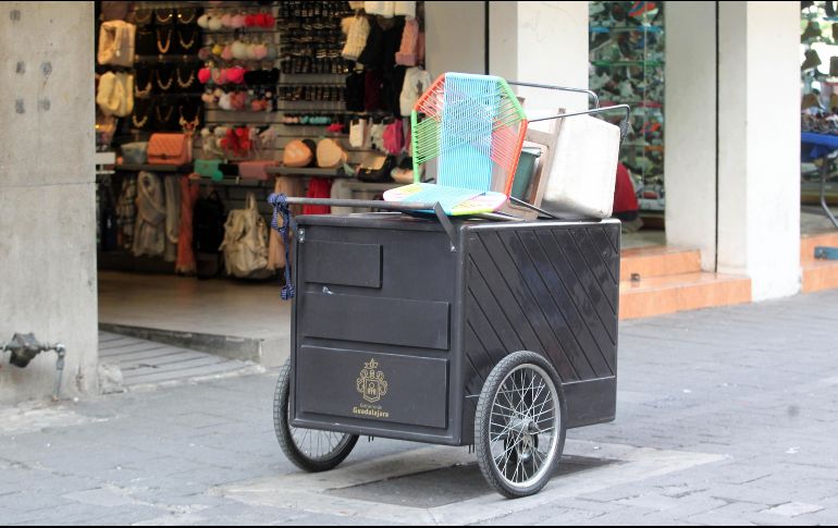 Se plantea otorgar carritos a los vendedores, quienes deberán pagar contraprestación por su uso. EL INFORMADOR/Archivo