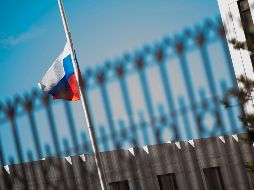 Catorce países de la EU, además de EU, Canadá y Ucrania, anunciaron la expulsión de cerca de 90 diplomáticos por el caso del ex agente doble envenenado en Inglaterra. AFP / J. Watson