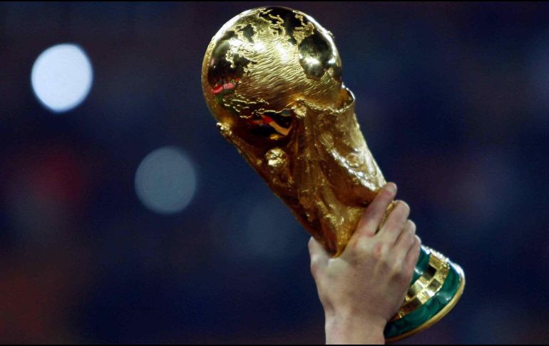 La candidatura de la Concacaf se apoya en 23 ciudades-sede preseleccionadas (cuatro mexicanas), con estadios con aforo medio de 68 mil localidades ''ya construidos y operativos''. MEXSPORT / ARCHIVO