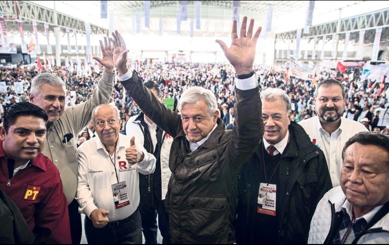 El político tabasqueño insistió en que la obra se tiene que revisar, no para generar incertidumbre, sino para evitar que se convierta en un 