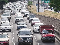 Tras la difusión de los mensajes apócrifos, las autoridades aclararon que el programa Hoy No Circula se mantiene en su calendario habitual. SUN / ARCHIVO