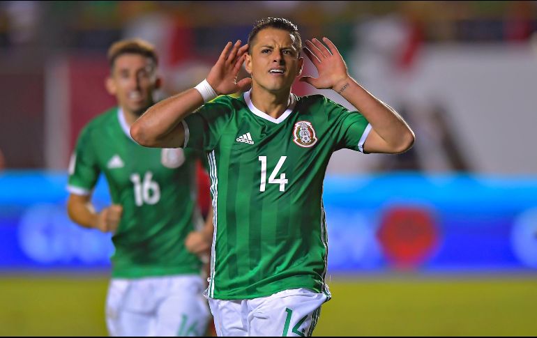 Con 29 años de edad, Javier Hernández el hombre que más goles ha firmado con la elástica nacional; hasta ahora, lleva 49 anotaciones en su cuenta personal. MEXSPORT / ARCHIVO