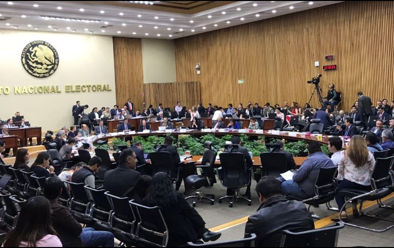 El pleno determinó que Margarita Zavala, Armando Ríos Piter y Jaime Rodríguez Calderón, serán investigados por la Unidad Técnica de Fiscalización del INE. TWITTER / @INEMexico