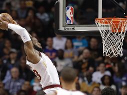 LeBron de conseguir otro argumento a su favor en el debate sobre quién es el mejor de la historia. AP/C. Burton