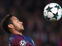 Neymar, el futbolista más caro del mundo, es baja del cuadro francés desde que se lesionó el tobillo y en el quinto metatarsiano por la que se estimó una ausencia de hasta tres meses. AFP / ARCHIVO