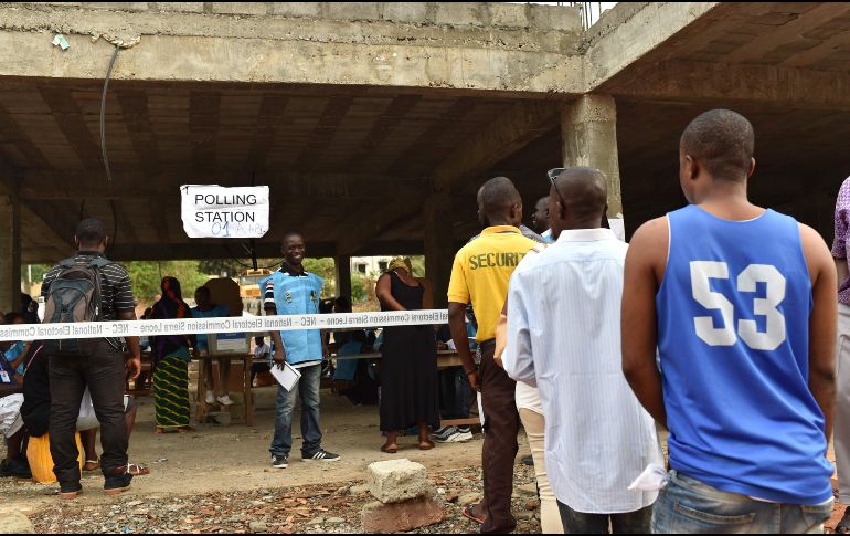 La Policía mantiene un despliegue policial para asegurar que la jornada transcurra de forma pacífica. AFP/I. Sannogo