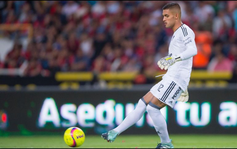 El técnico de Santos recordó los tiempos que vivió con Atlas: ''hoy miré al arquero joven y me vi reflejado (…) creo que tiene un gran futuro (…) de esa época quedan los recuerdos y el agradecimiento''. MEXSPORT / C. De Marchena