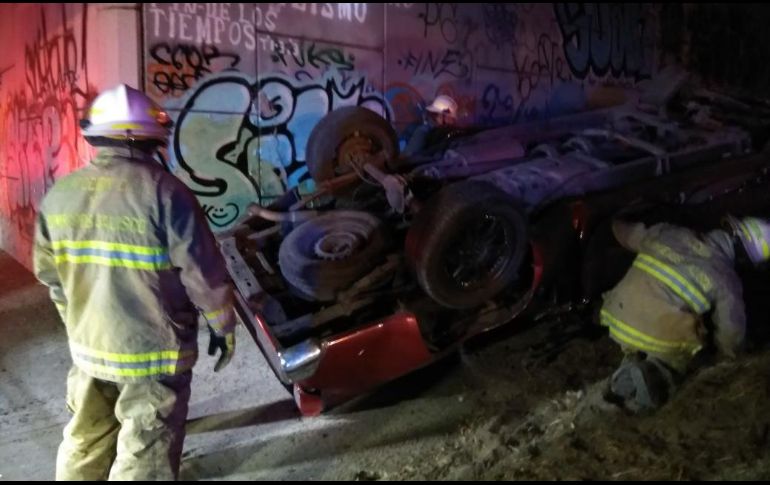 Los cuerpos fueron entregados a personal del Instituto Jalisciense de Ciencias Forenses (IJCF). ESPECIAL/