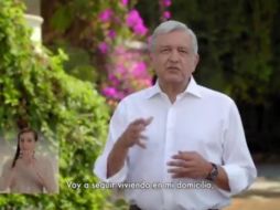 De sus propias medidas de austeridad señaló en redes sociales: ''Voy a obtener la mitad del sueldo de lo que recibe actualmente el Presidente de la República''. TWITTER / @lopezobrador_
