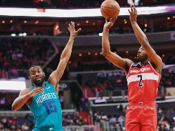 John Wall se perdió 27 partidos de esta temporada con los Wizards, además del Juego de Estrellas, tras haberse sometido a una cirugía de rodilla a finales de enero. Ayer reapareció y anotó 15 puntos para la victoria de su equipo. AP/N. Wass