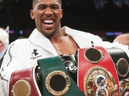 Forrado. Al británico Anthony Joshua sólo le falta ganar el título de los pesados del Consejo Mundial de Boxeo, que pertenece al estadounidense Deontay Wilder. AP/N. Potts