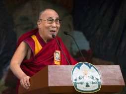 El Dalai Lama habla durante una ceremonia en la que participaron unas cuatro mil personas. AP/A. Bhatia