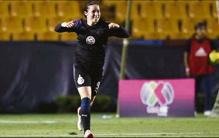 Doblete. Brenda Viramontes anotó por partida doble en la goleada a las Tigresas. TWITTER