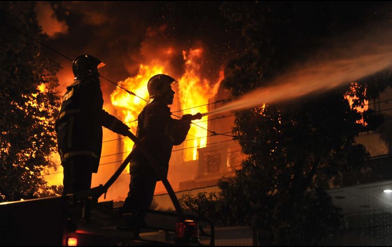 De acuerdo con las primeras indagatorias, las llamas fueron provocadas de modo intencional. AFP/ARCHIVO