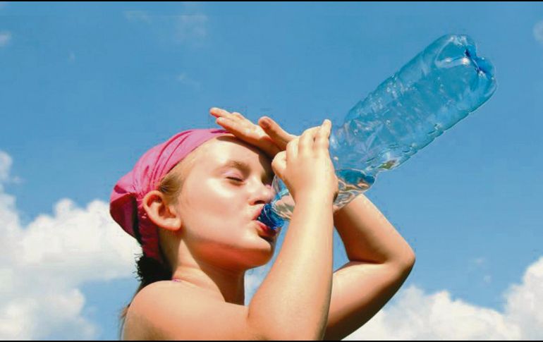 Atención. Por muy leve que sea, cualquier síntoma de deshidratación debe ser atendida de inmediato. ESPECIAL