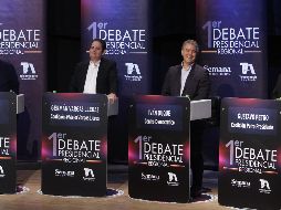 Los candidatos a la Presidencia de Colombia Sergio Fajardo (i), Germán Vargas Lleras (2-i), Iván Duque (2-d) y Gustavo Petro (d) participan en el primer debate presidencial. EFE/L. Noriega