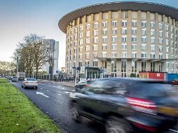 Fotografía de archivo que muestra el edificio de la Organización para la Prohibición de las Armas Químicas (OPCW, por sus siglas en inglés), en La Haya, Holanda. EFE/L. Van Lieshout