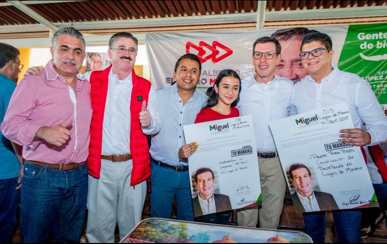 Castro se reunió con jóvenes y ciudadanos de Lagos de Moreno, donde expuso su proyecto político basado en cinco ejes. TWITTER / @micasrey