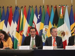 El subprocurador de la PGR dijo que los delincuentes emplean métodos y tecnologías sofisticadas para evadir el rastreo, detección y aseguramiento de armas. TWITTER / @AlbertoEBeltran