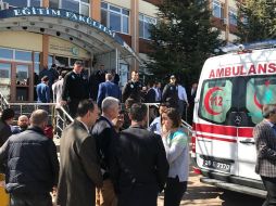 Los fallecidos son el vicedecano, el secretario de la facultad y dos profesores, señala la agencia estatal Anadolu; por el momento se desconocen los motivos del ataque. EFE / E. Yasar