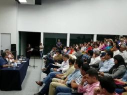 Ante la comunidad universitaria y habitantes de la región. TWITTER/@EnriqueAlfaroR