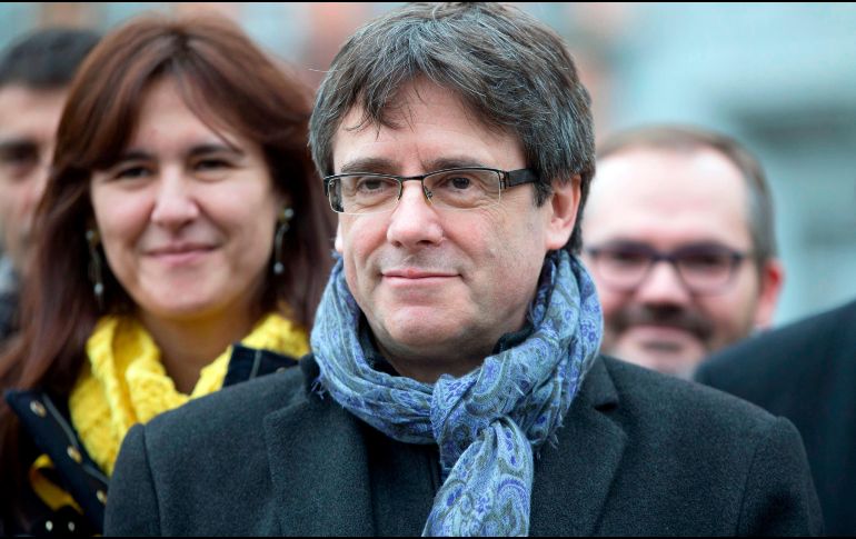  El Tribunal alemán considera además que con ello disminuye en forma considerable el peligro de que Puigdemont salga de Alemania mientras dura su libertad bajo fianza. AP/ V. Mayo