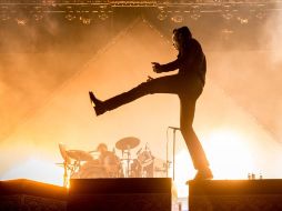 Sin importar la intermitente lluvia que se hizo presente la noche del jueves, The Killers ofreció lo mejor de su repertorio en el Foro Sol ante 65 mil personas. TWITTER/ @thekillers