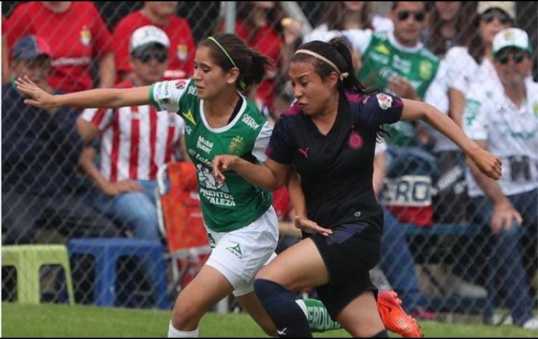 Chivas intentará aprovechar que León llega sin esperanzas para conseguir su boleto. INSTAGRAM / chivasfemenil