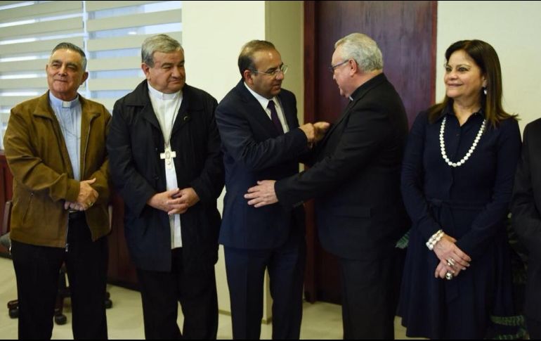 La reunión se realizó a puerta cerrada en la sede del organismo episcopal. TWITTER / @navarreteprida