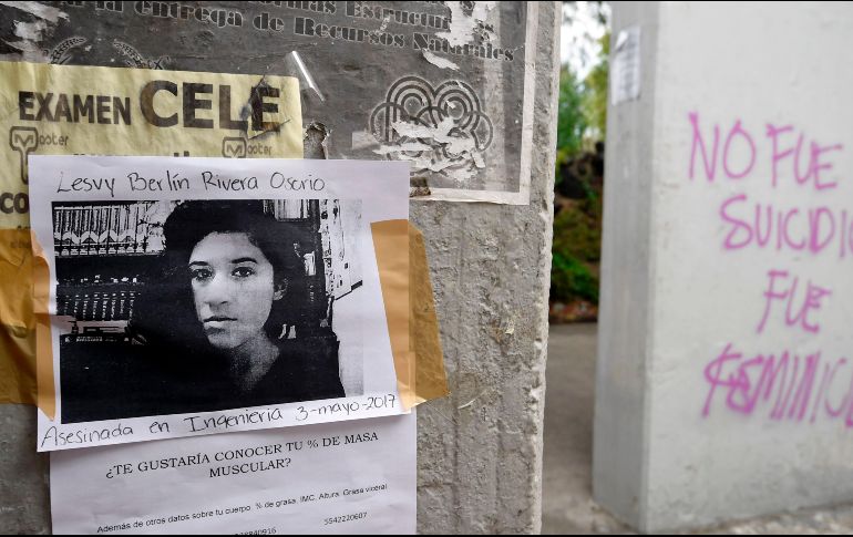 Araceli Osorio, madre de Lesvy comentó que el caso es un precedente y espera que con esta decisión del juez no se quede impune la muerte de su hija. AFP / ARCHIVO