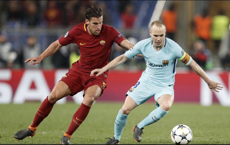 Iniesta (D) tiene ofertas para jugar en la Liga china la próxima temporada. EFE/R. Antimiani