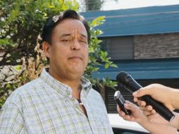 Salvador Cosío también escuchó demandas de mayor seguridad en la colonia Miramar. ESPECIAL