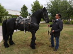 “Tornado ensillado y listo para acompañarnos en este camino”, escribió “El Bronco” en sus redes sociales. FACEBOOK/JaimeRodriguezElBronco