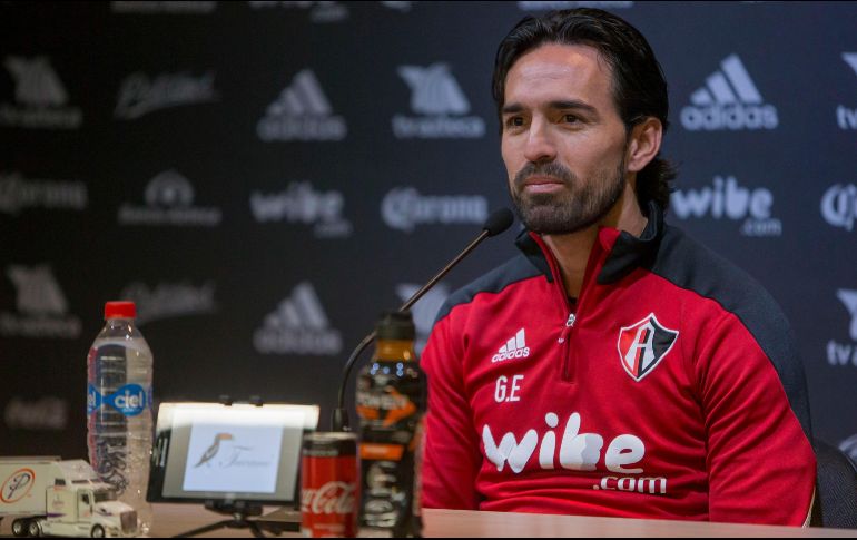 ''Me dijo (Gustavo Guzmán) que podía contratar a quien yo quisiera, ya estamos haciendo planeaciones pero de mi parte estoy enfocado en Querétaro'', dice, sin distraerse del partido del próximo viernes. MEXSPORT / ARCHIVO