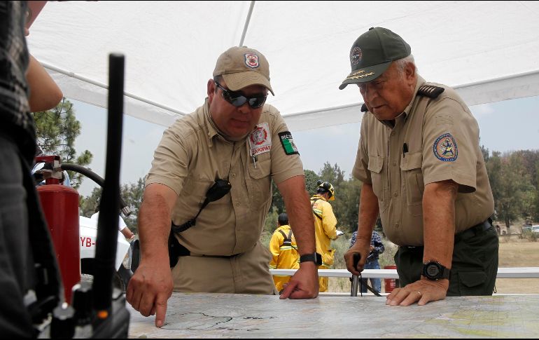 Labores en el Puesto de Mando de Incidentes, coordinado por diferentes instancias, en La Primavera. EL INFORMADOR/M. Vargas