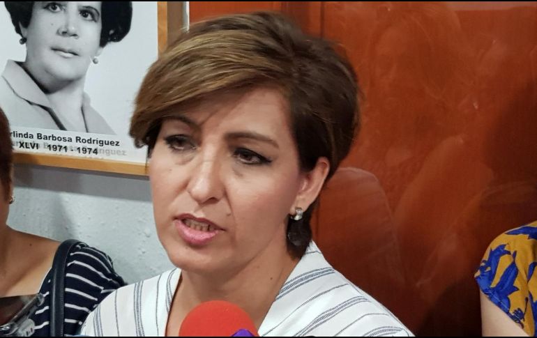 Mónica Almeida López, diputada perredista, negó solicitar licencia en el Congreso del Estado para dedicarse a hacer campaña por su aspiración a una diputaduría federal. EL INFORMADOR / R. Rivas