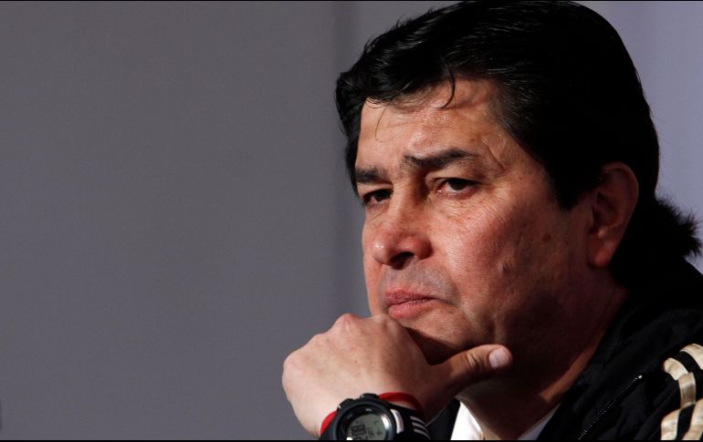 Tena  reconoció que, al final, Milton Caraglio arregló el partido para los locales. AP/ARCHIVO