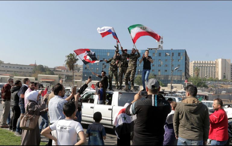 En sitios como Alepo, Latakia, Sueida, Tartús, Hama y Homs se realizaron las concentraciones. EFE/Y. Badawi