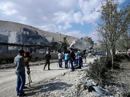 Otros proyectiles hicieron blanco en un puesto militar cerca de Homs, donde se registraron tres civiles heridos, indicó el informe militar.  EFE/ Y. Badawi