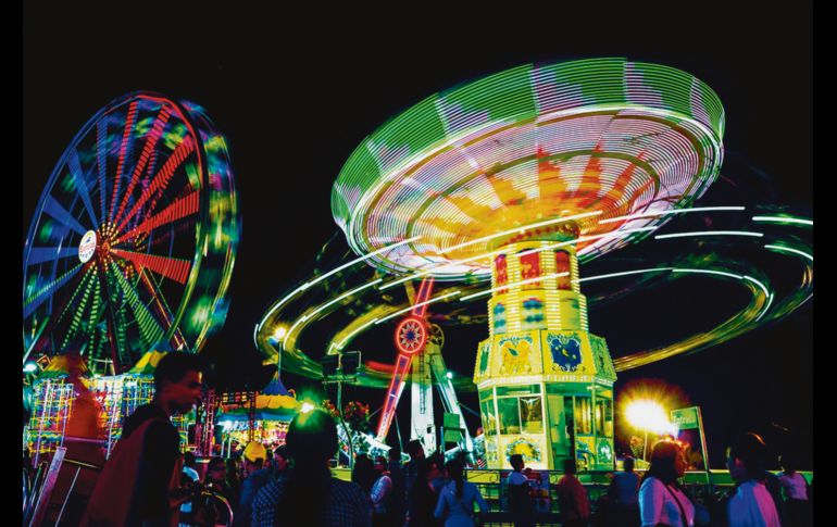 Las veladas llenan de color las noches de Aguascalientes. NTX