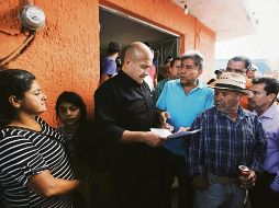 Reunión. Alfaro estuvo en San Julián, en donde prometió realizar obras si es elegido como gobernador. ESPECIAL