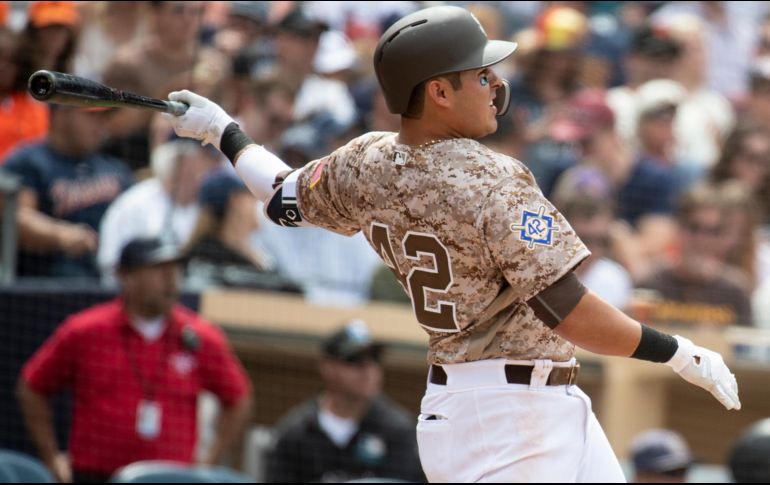 Encendido. El mexicano Christian Villanueva conectó su quinto cuadrangular de la temporada. AP