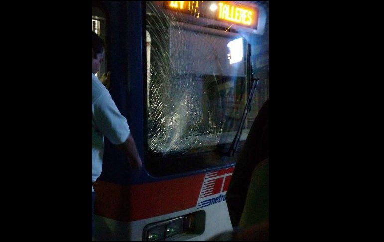 Se suspendieron actividades de transporte, reanudando minutos después de las 7:00 am. TWITTER