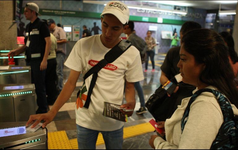 Tan sólo en el primer día de socialización, 22 mil usuarios obtuvieron la nueva tarjeta. EL INFORMADOR / A. Camacho