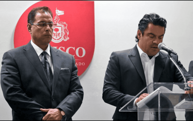 Durante rueda de prensa, el mandatario tomó protesta a José Raúl Rivera. TWITTER / @FiscaliaJal