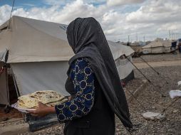 El colectivo más vulnerable en los campos, según el informe, son las mujeres y niños que son familiares o han tenido cualquier relación con el Estado Islámico. ESPECIAL/AMNISTÍA INTERNACIONAL