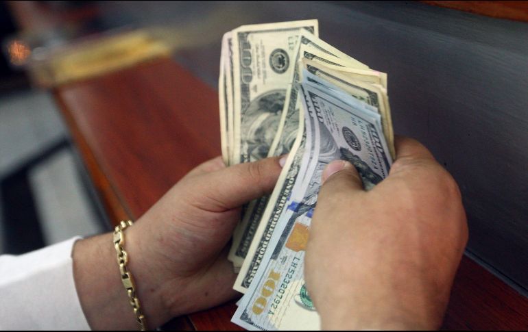 El Banxico fijó en 18.03 el tipo de cambio para solventar obligaciones denominadas en moneda extranjera. EL INFORMADOR / ARCHIVO