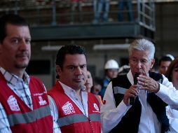 Gerardo Ruiz Esparza, titular de la SCT, visitó hoy las el taller de mantenimiento de la línea 3 acompañado de Aristóteles Sandoval. EL INFORMADOR / F. Atilano